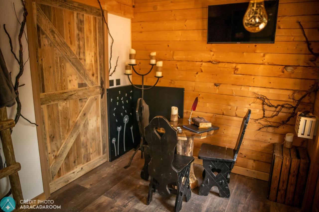 Sortilege Apartment Льомбеск Екстериор снимка